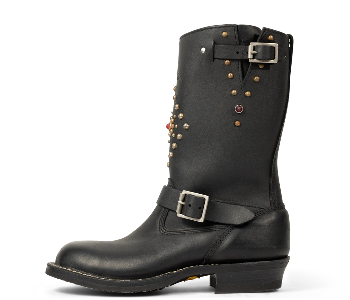 New Arrivals – Whites Boots Shop