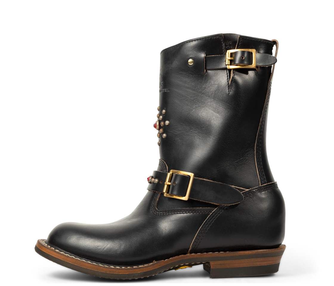 New Arrivals – Whites Boots Shop